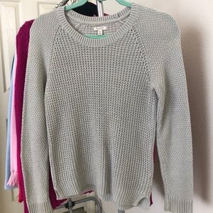 grey knit sweater